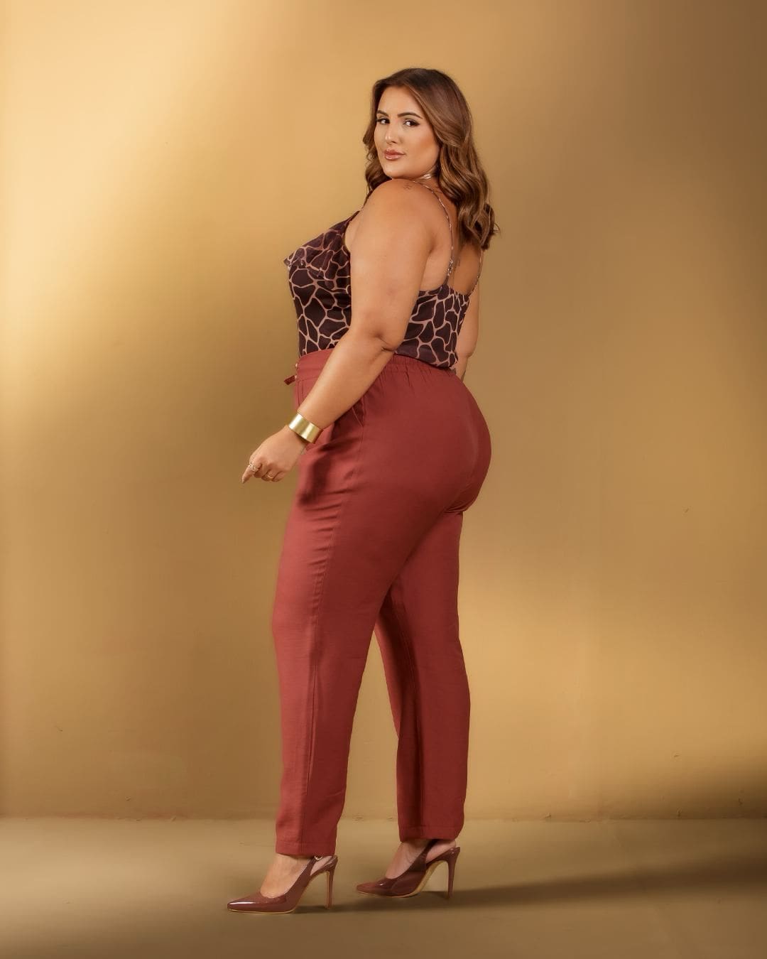 WhatsApp Image 2025-03-30 at 19.37.56 (1) CALÇA FIVELINHA NO CÓS - Imagem 2